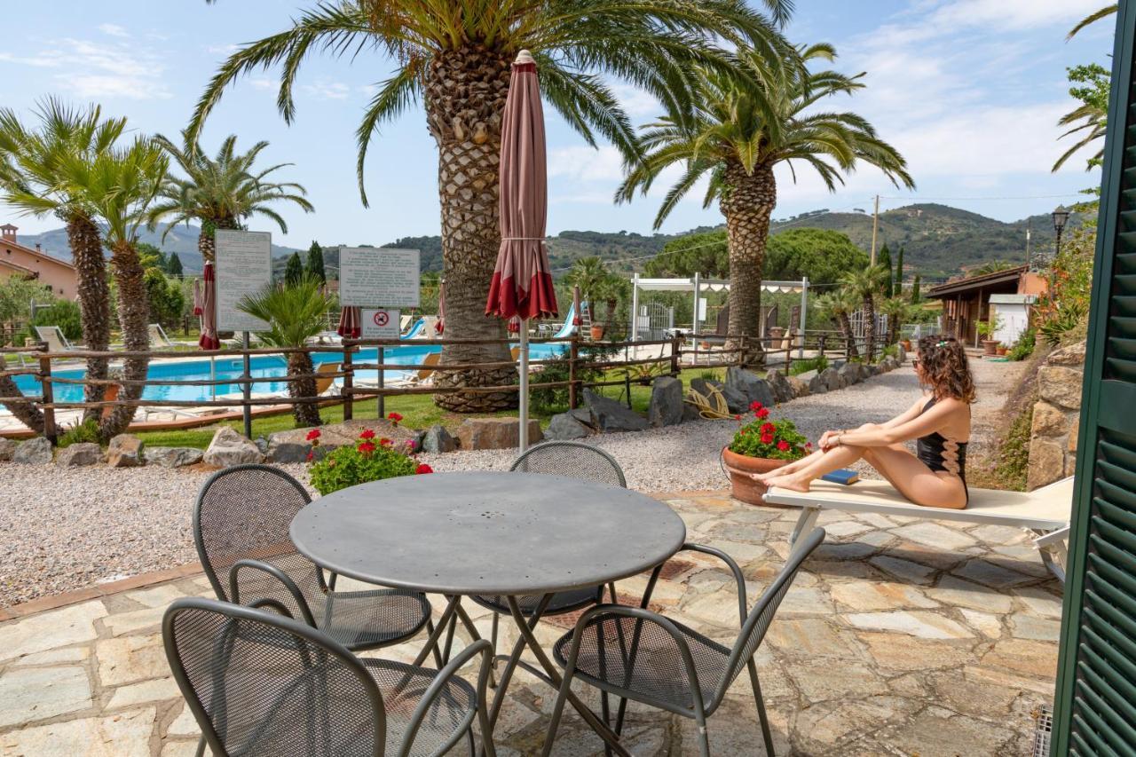 Country Hotel Residence Da Pilade カポリーヴェリ エクステリア 写真