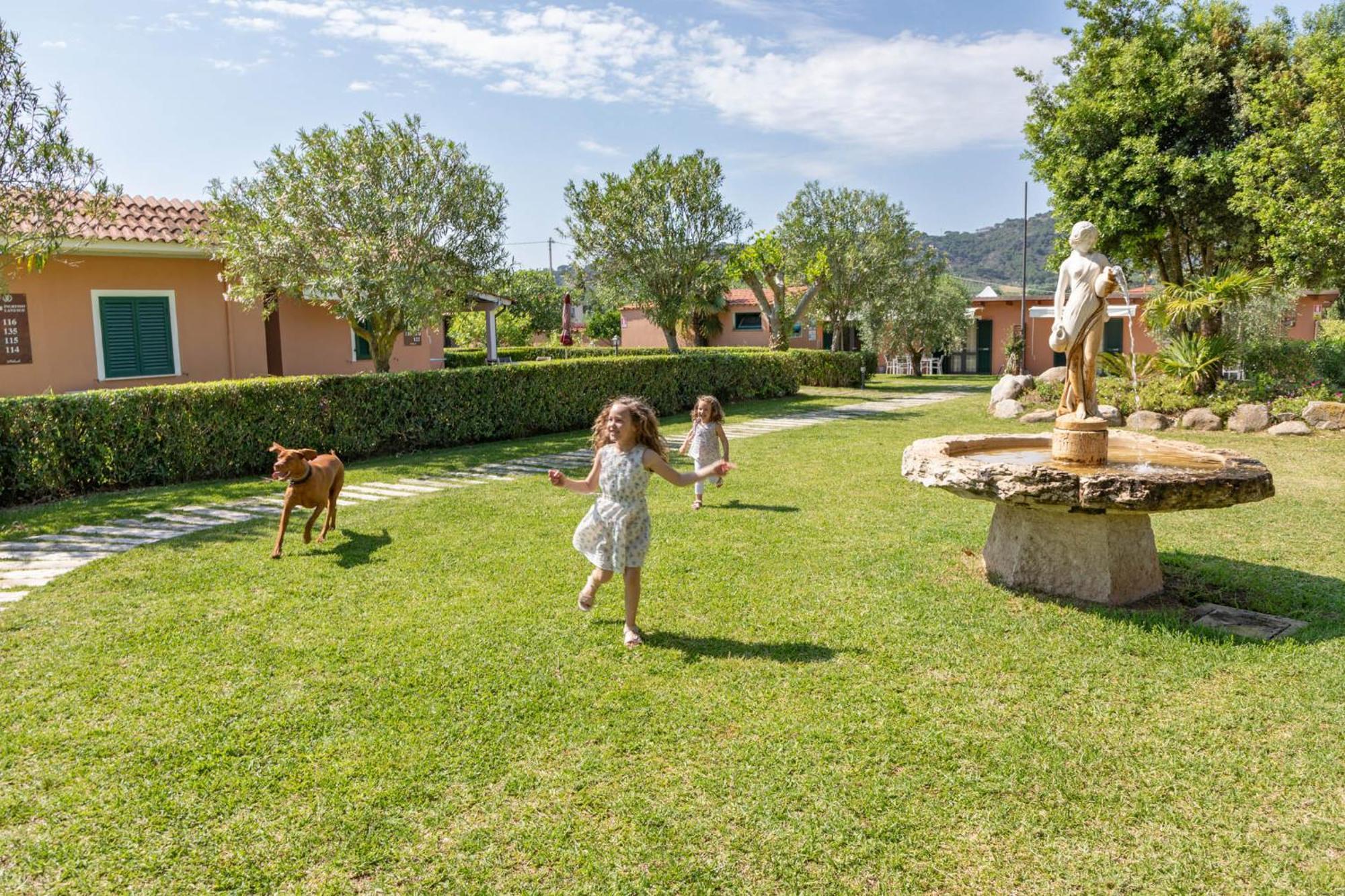 Country Hotel Residence Da Pilade カポリーヴェリ エクステリア 写真
